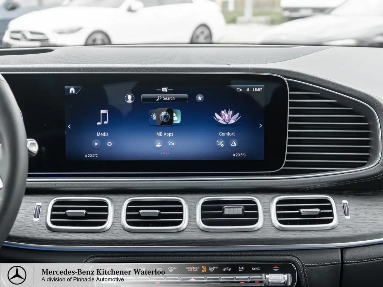 Mercedes-Benz GLE снимка Mercedes-Benz GLE