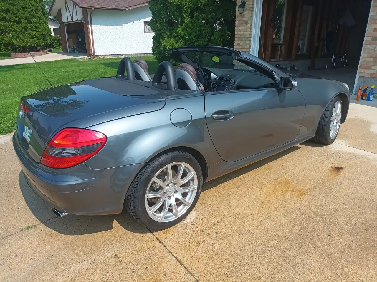 Mercedes-Benz SLK снимка Mercedes-Benz SLK