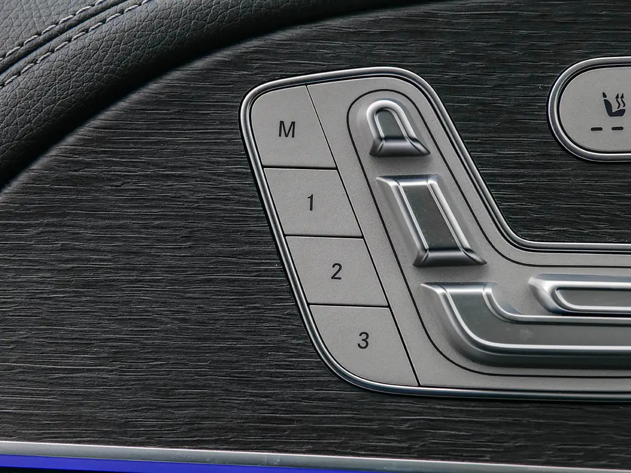 Mercedes-Benz GLE снимка Mercedes-Benz GLE