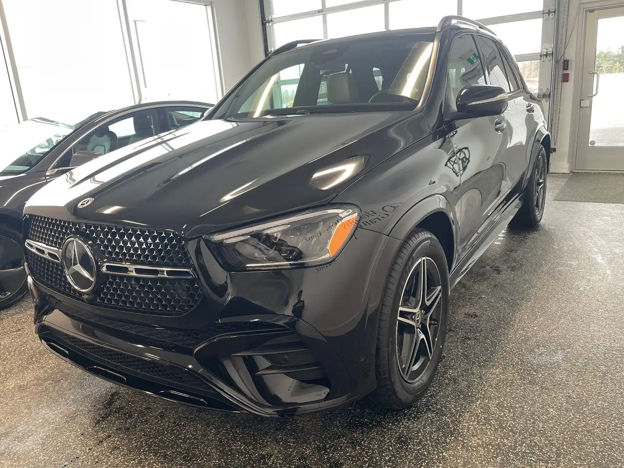 Mercedes-Benz GLE снимка Mercedes-Benz GLE