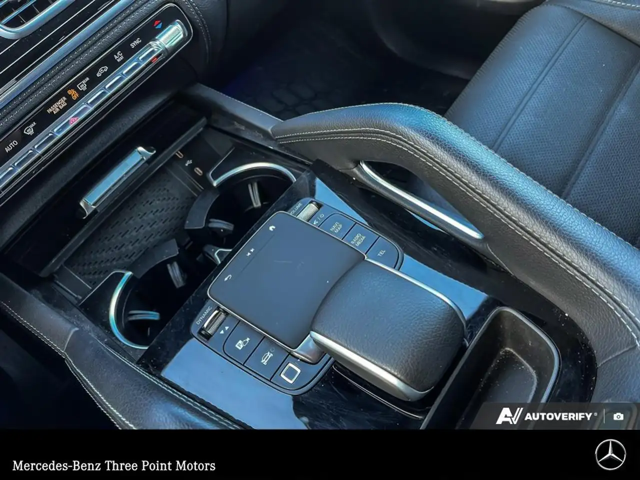Mercedes-Benz GLE снимка Mercedes-Benz GLE