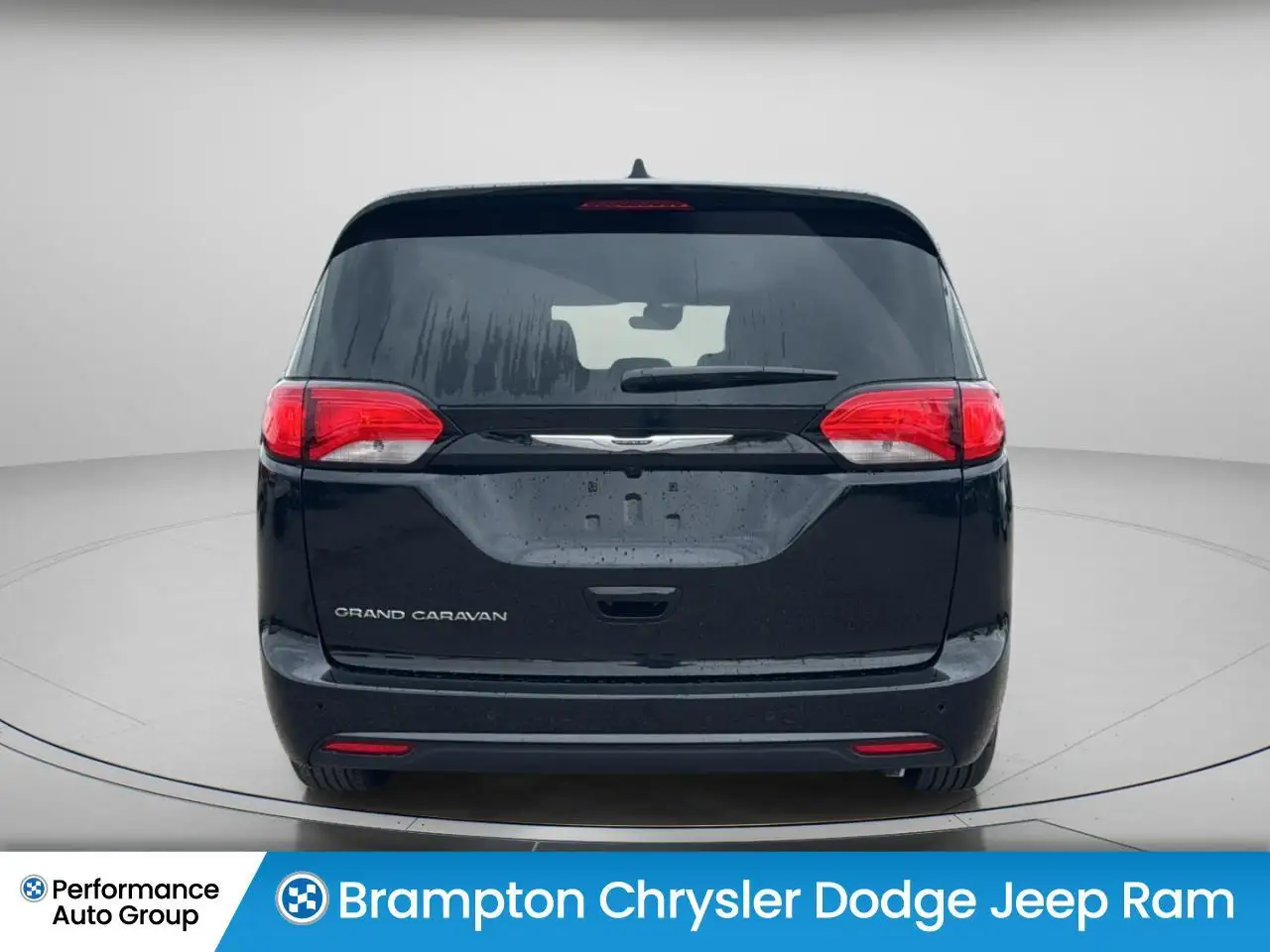 Chrysler Grand Caravan снимка Chrysler Grand Caravan