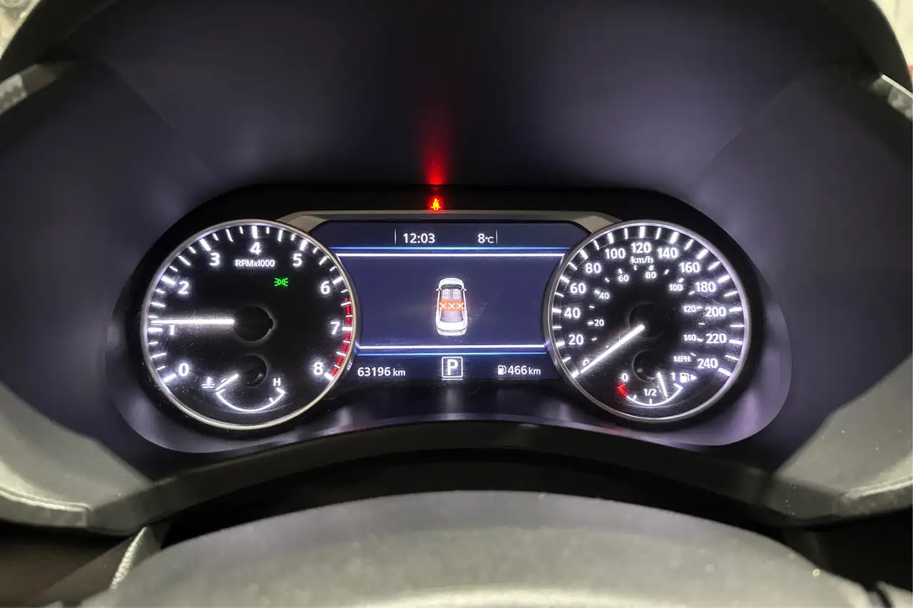 Nissan Sentra снимка Nissan Sentra