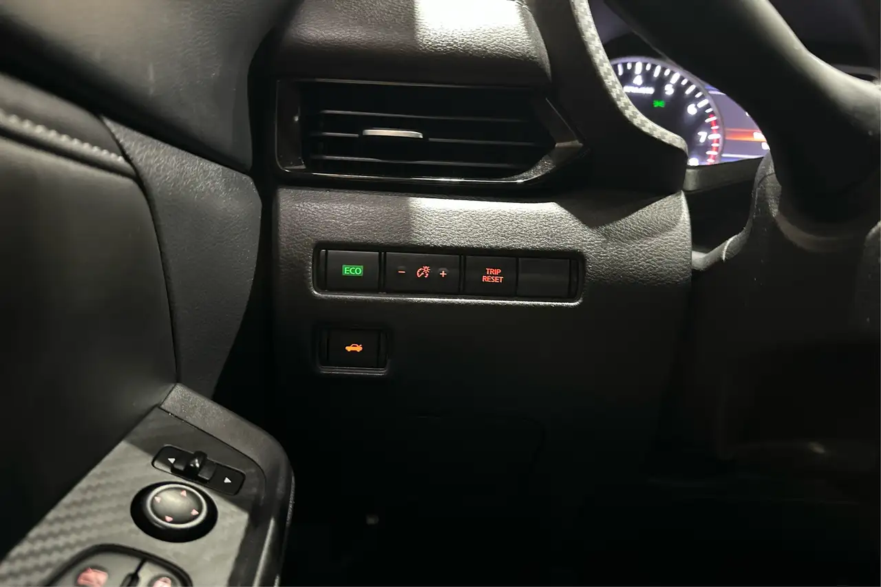 Nissan Sentra снимка Nissan Sentra