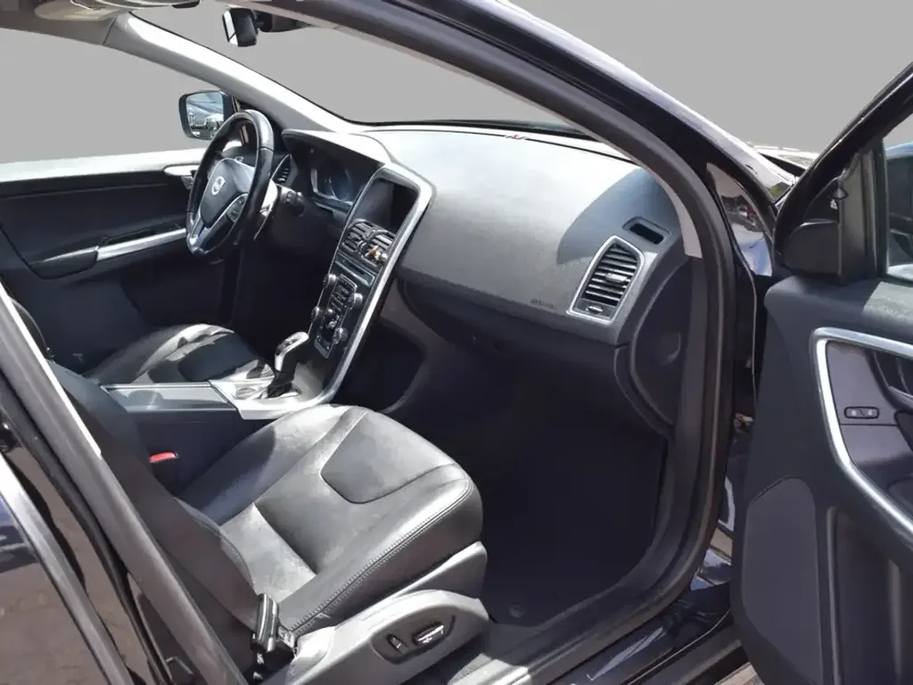 Volvo XC60 photo Volvo XC60