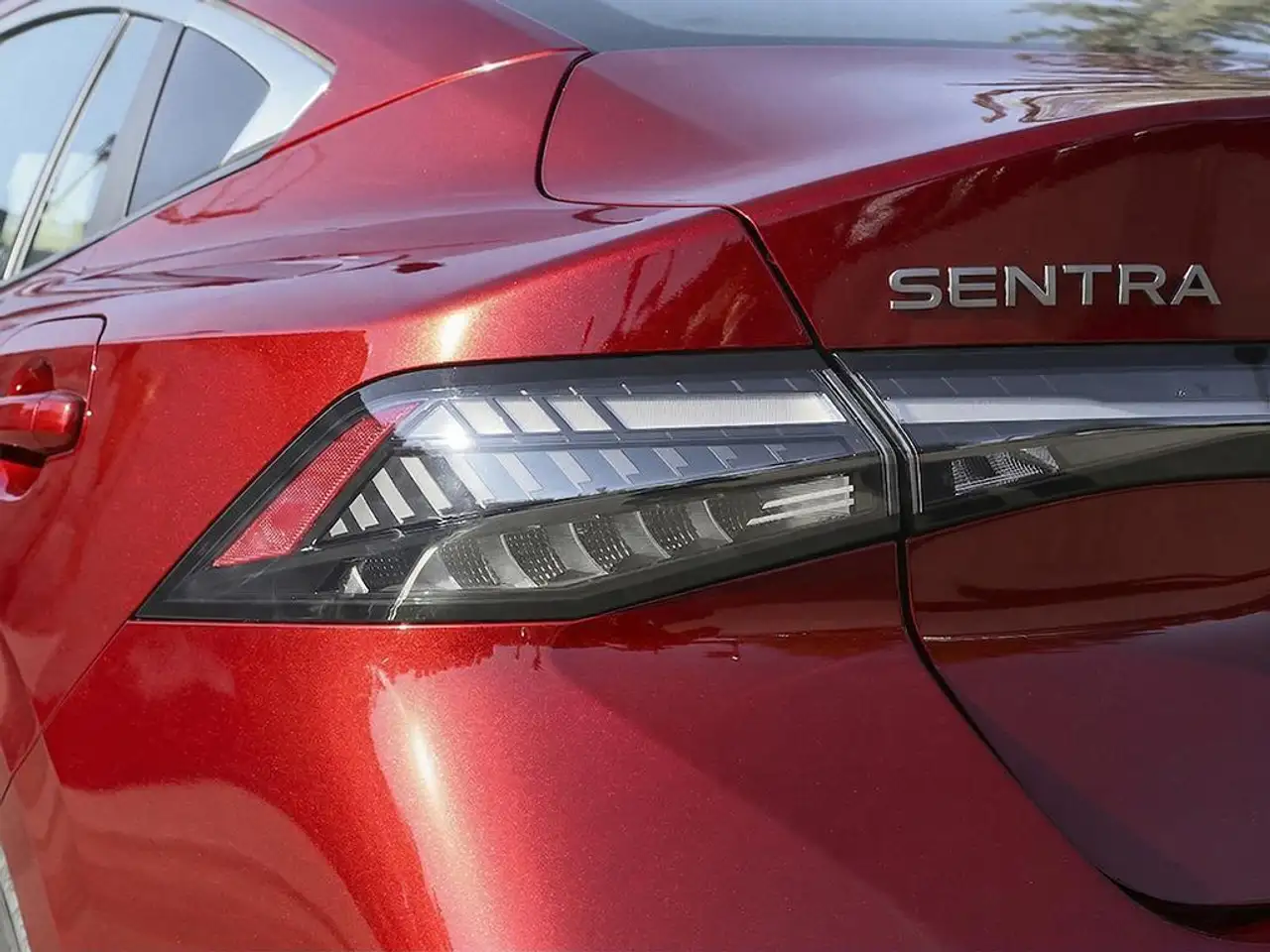 Nissan Sentra fotografie Nissan Sentra