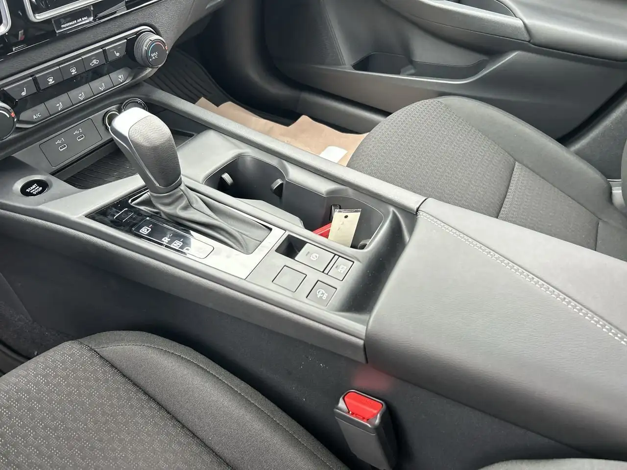 Nissan Sentra снимка Nissan Sentra