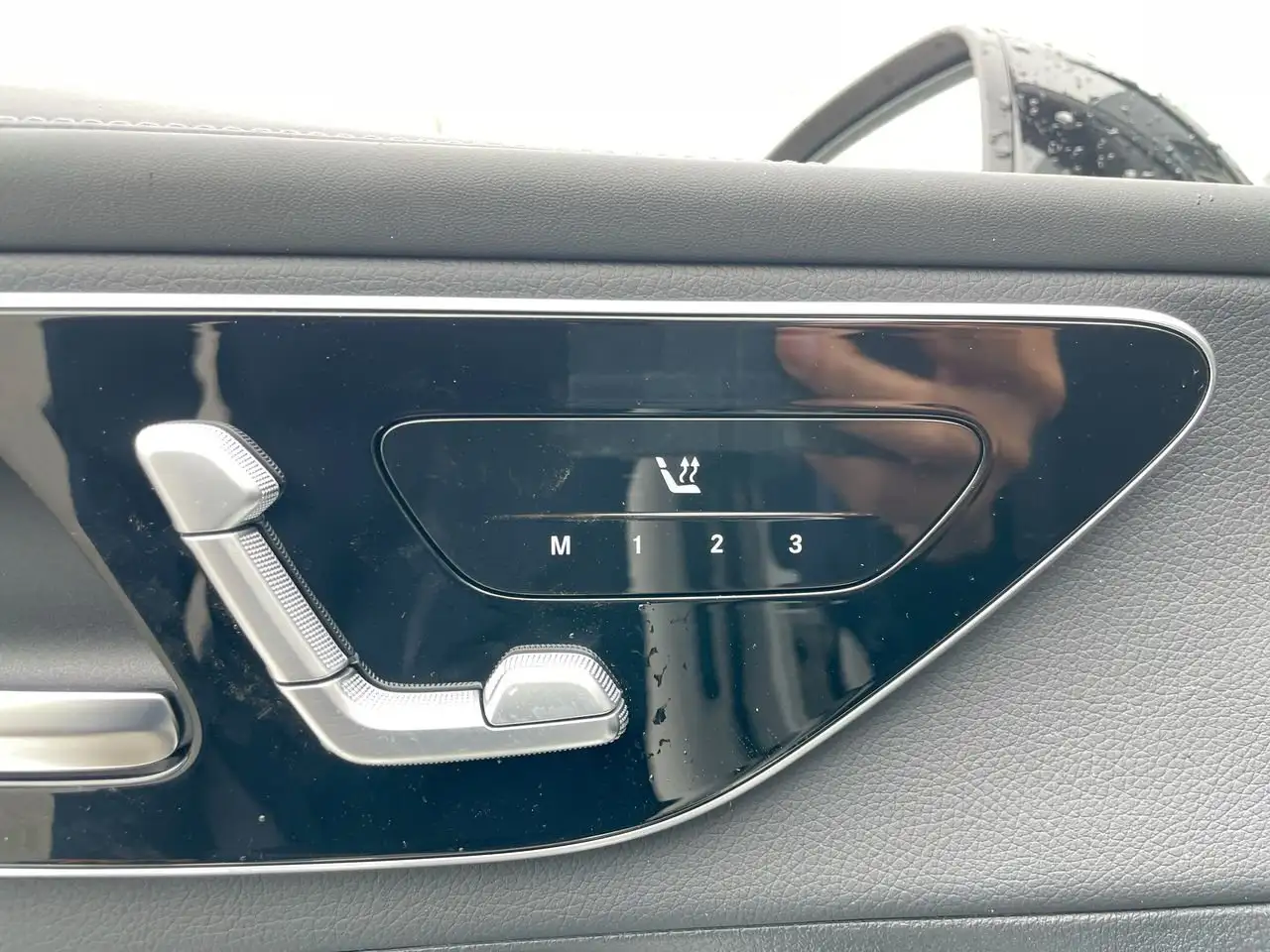 Mercedes-Benz GLC снимка Mercedes-Benz GLC