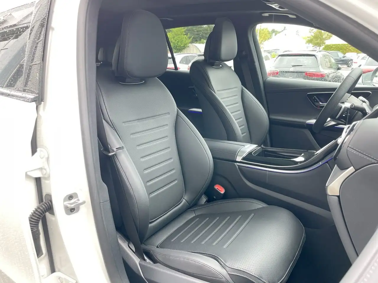 Mercedes-Benz GLC снимка Mercedes-Benz GLC