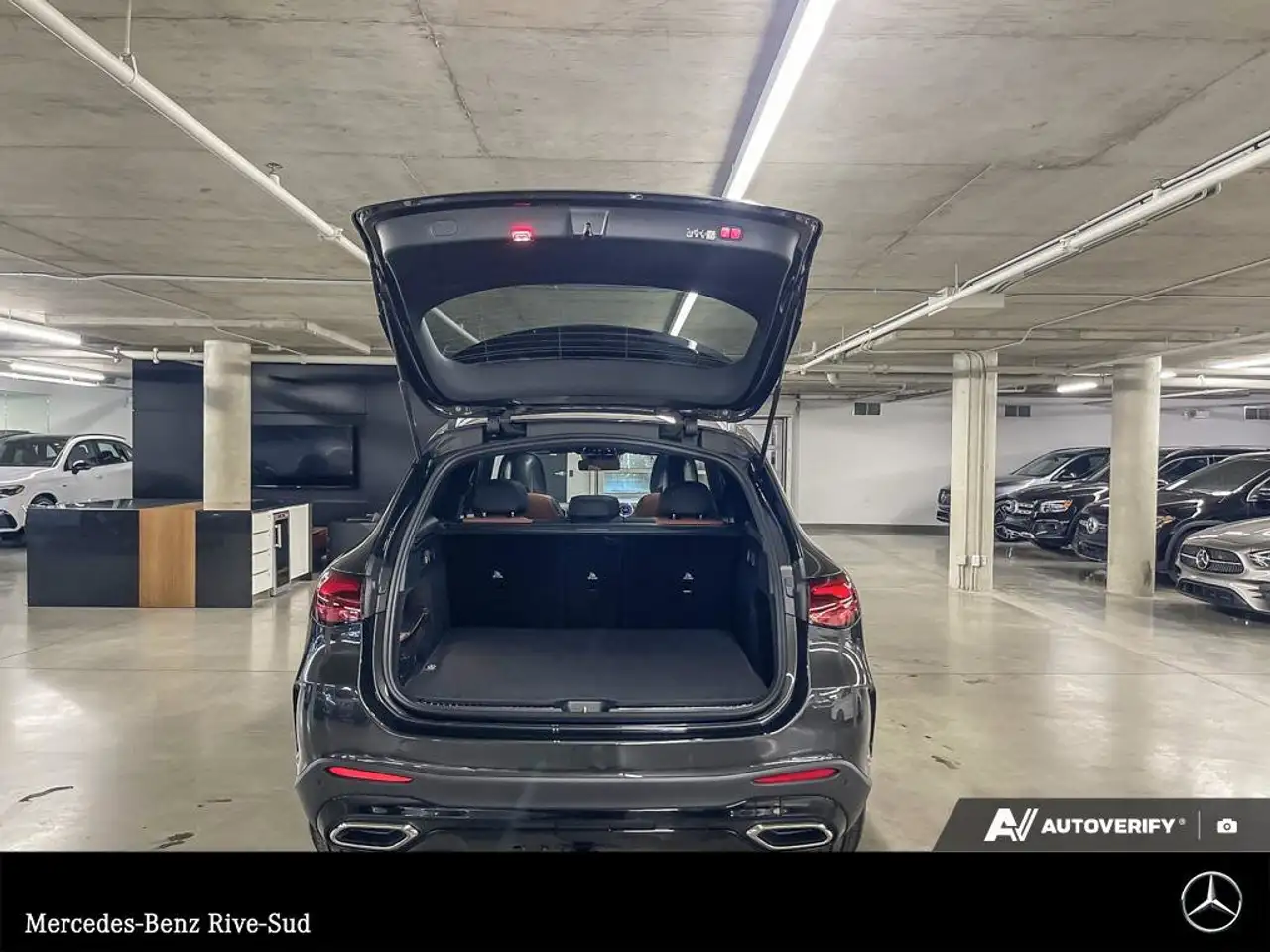 Mercedes-Benz GLC снимка Mercedes-Benz GLC