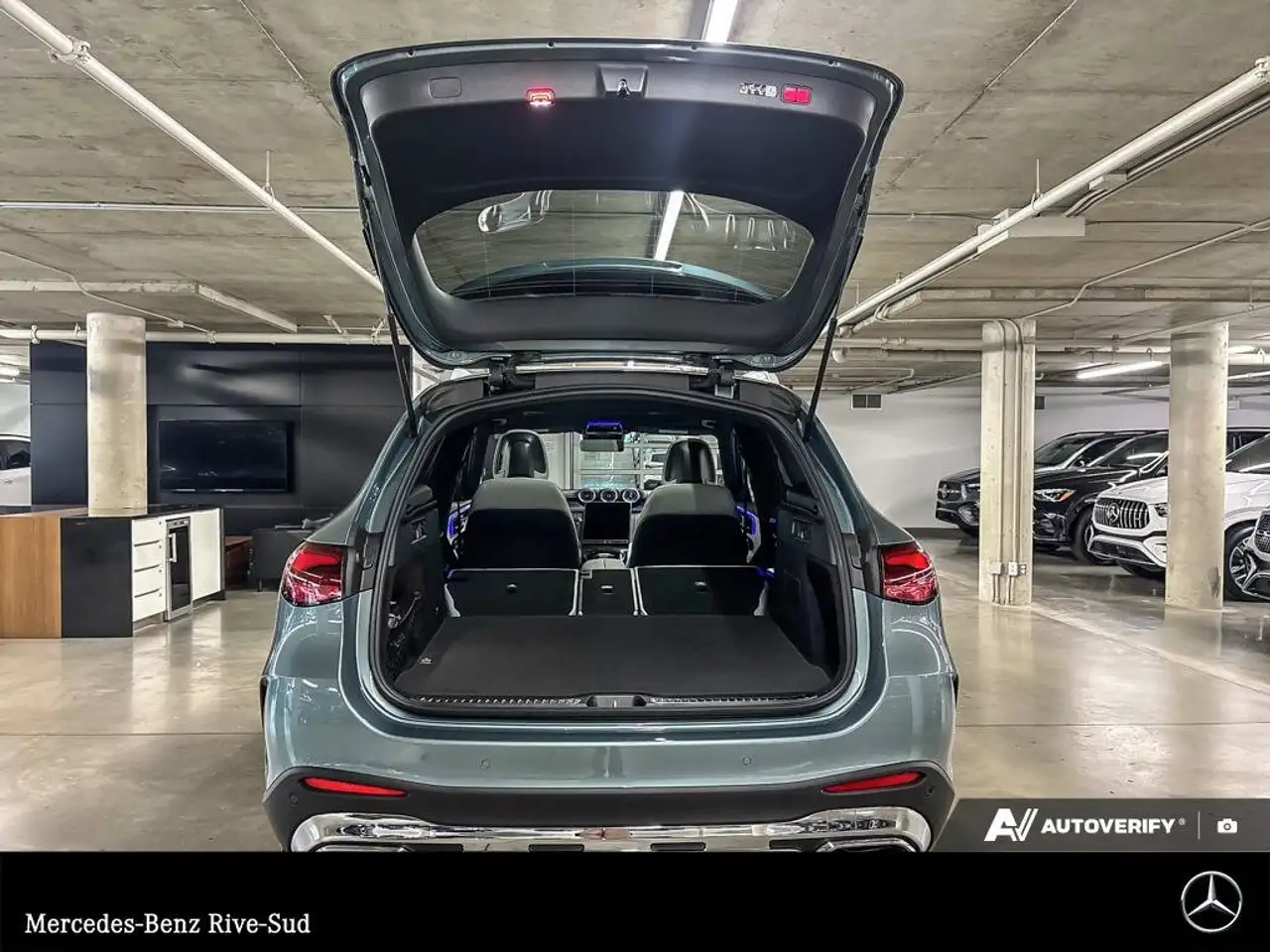 Mercedes-Benz GLC снимка Mercedes-Benz GLC
