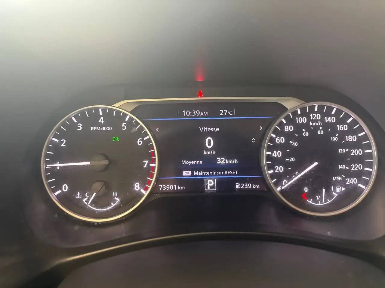 Nissan Sentra снимка Nissan Sentra