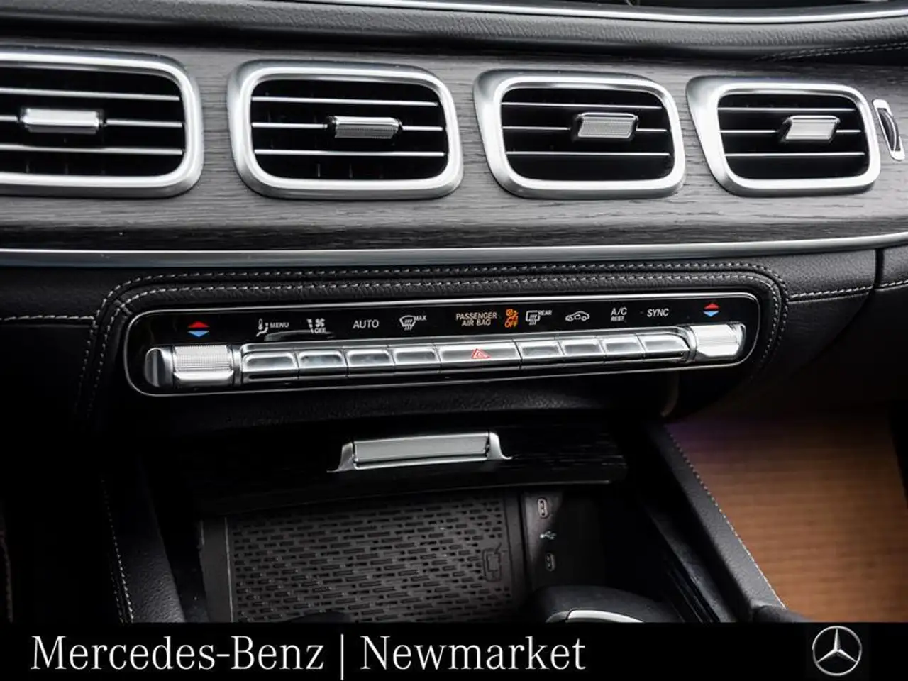 Mercedes-Benz GLE снимка Mercedes-Benz GLE