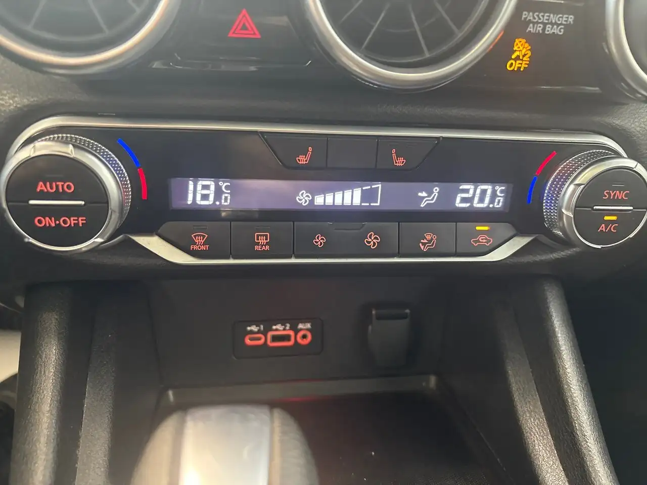 Nissan Sentra снимка Nissan Sentra