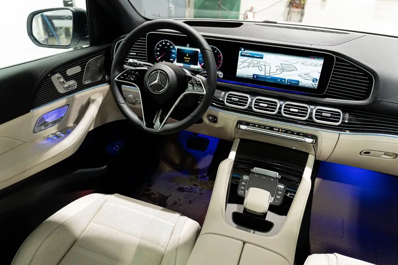 Mercedes-Benz GLE снимка Mercedes-Benz GLE