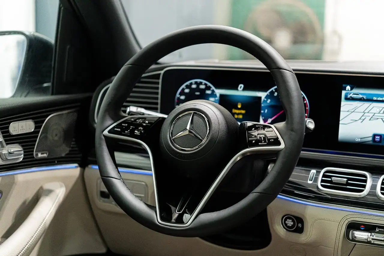 Mercedes-Benz GLE снимка Mercedes-Benz GLE