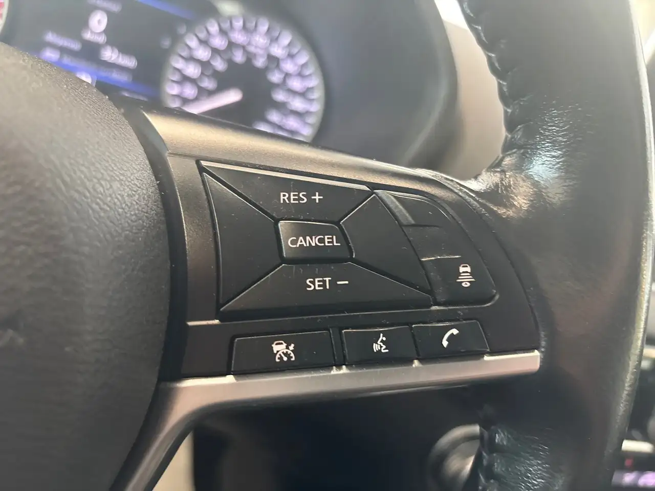 Nissan Sentra снимка Nissan Sentra