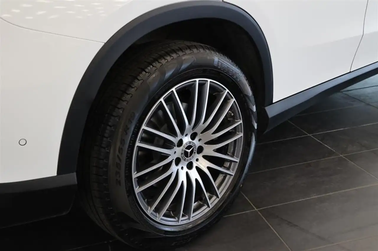 Mercedes-Benz GLC снимка Mercedes-Benz GLC