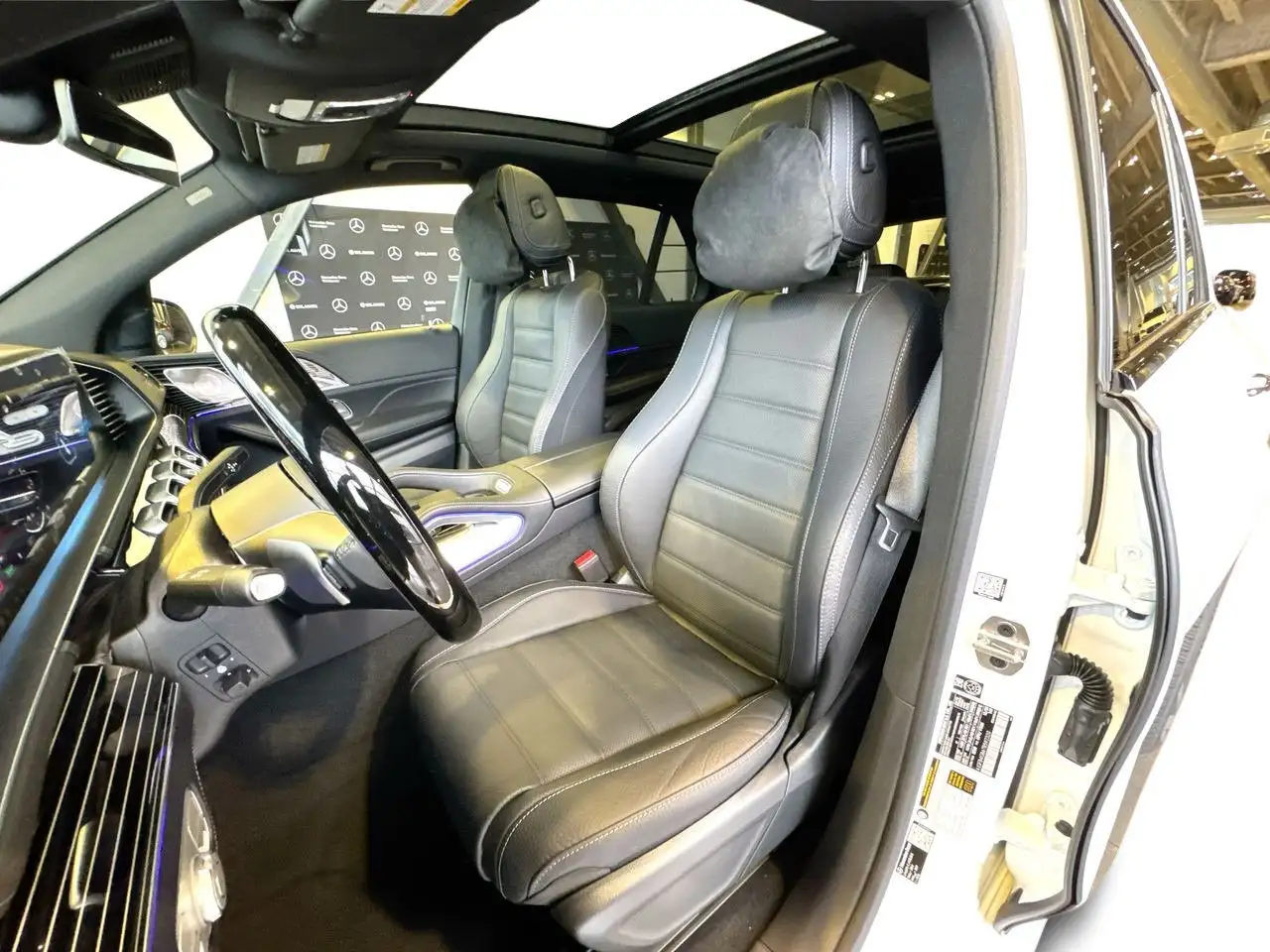 Mercedes-Benz GLE снимка Mercedes-Benz GLE