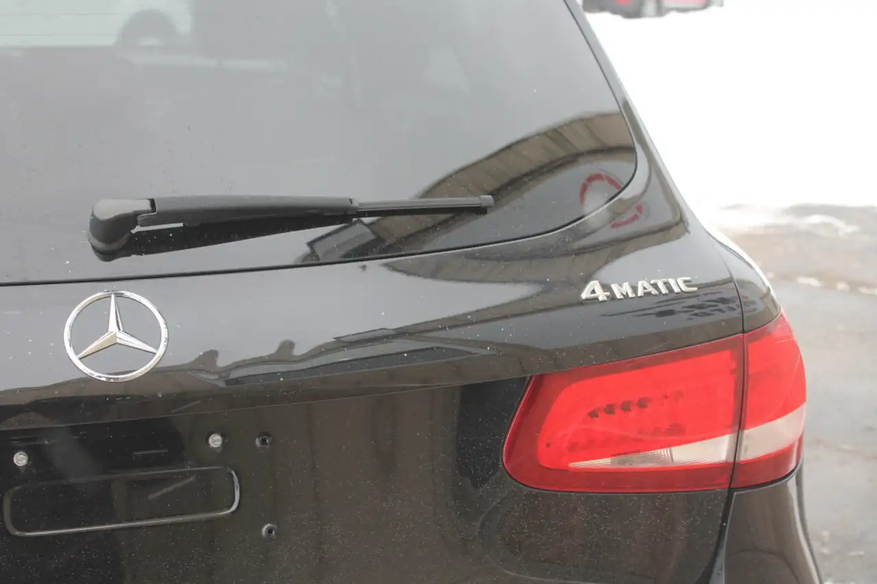 Mercedes-Benz GLC снимка Mercedes-Benz GLC