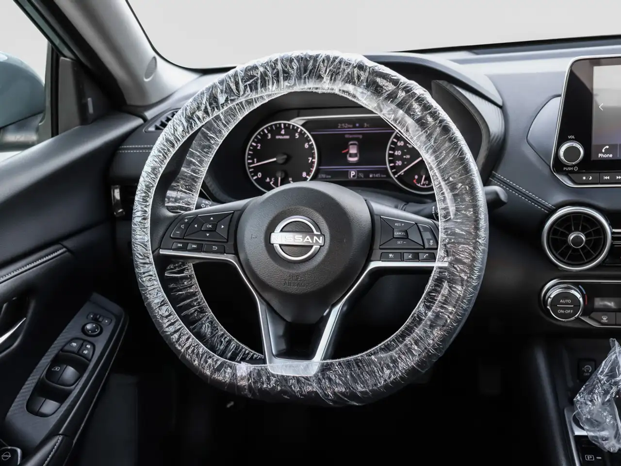 Nissan Sentra fotografie Nissan Sentra
