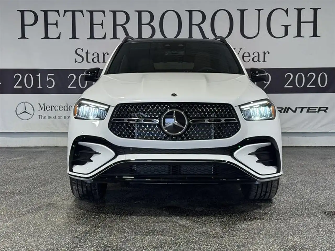 Mercedes-Benz GLE снимка Mercedes-Benz GLE