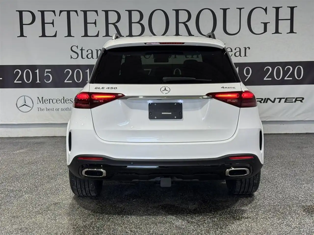 Mercedes-Benz GLE снимка Mercedes-Benz GLE