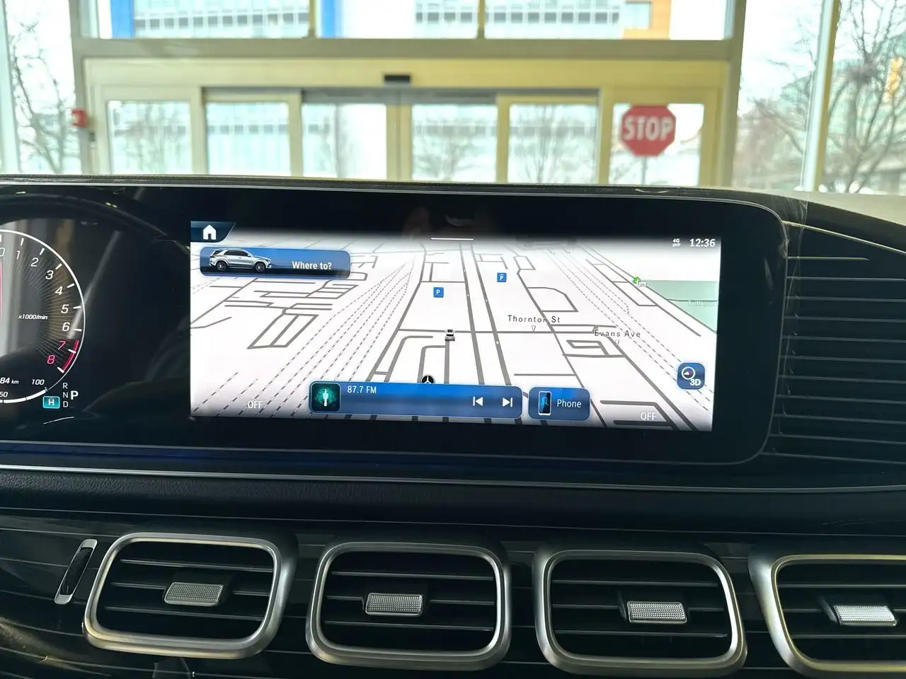 Mercedes-Benz GLE снимка Mercedes-Benz GLE