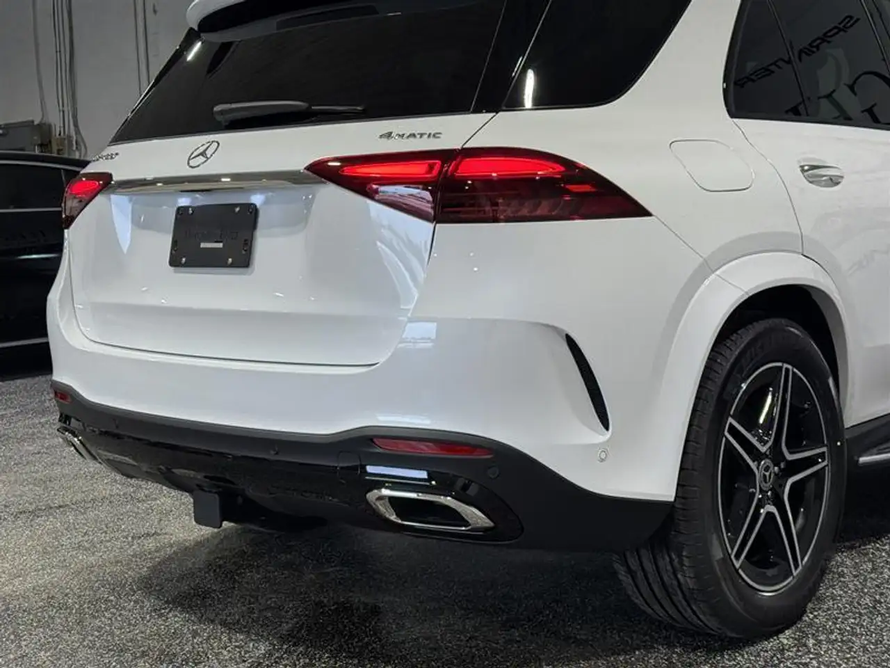 Mercedes-Benz GLE снимка Mercedes-Benz GLE
