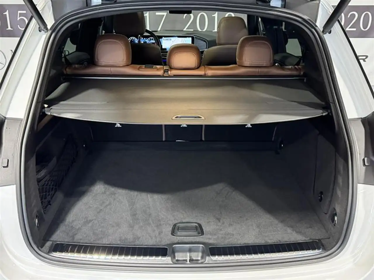 Mercedes-Benz GLE снимка Mercedes-Benz GLE