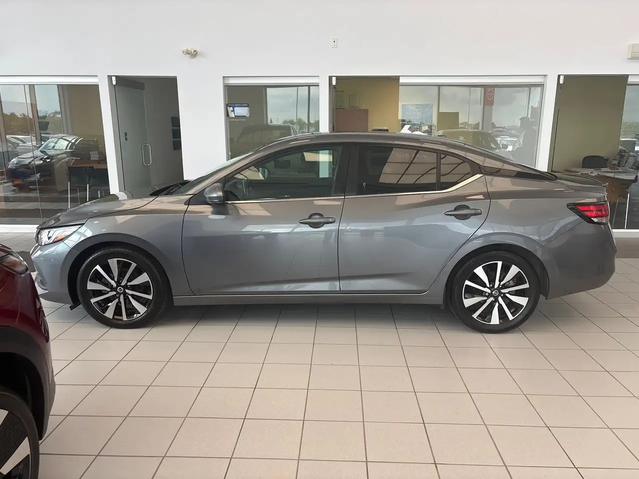Nissan Sentra снимка Nissan Sentra