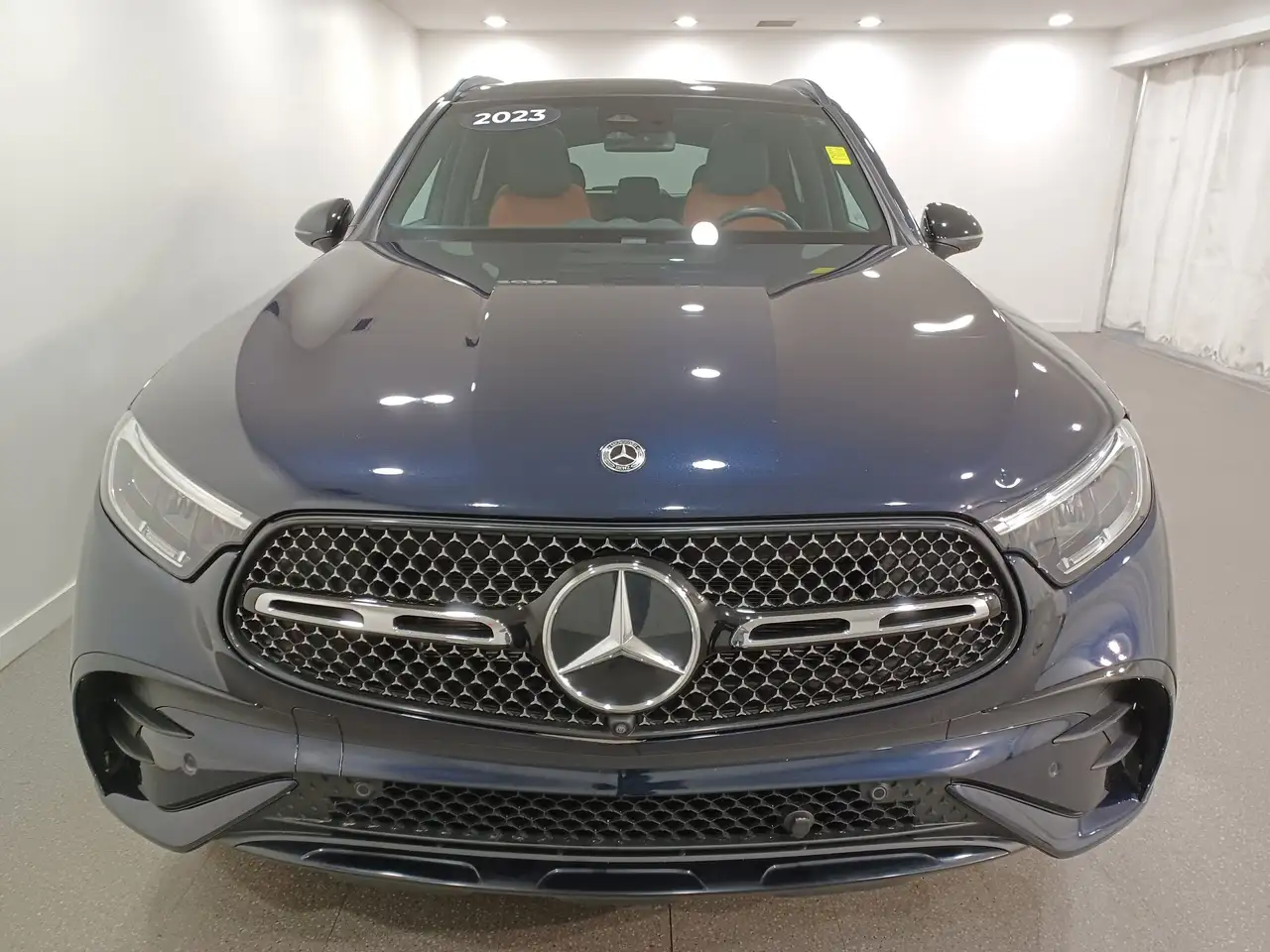 Mercedes-Benz GLC снимка Mercedes-Benz GLC