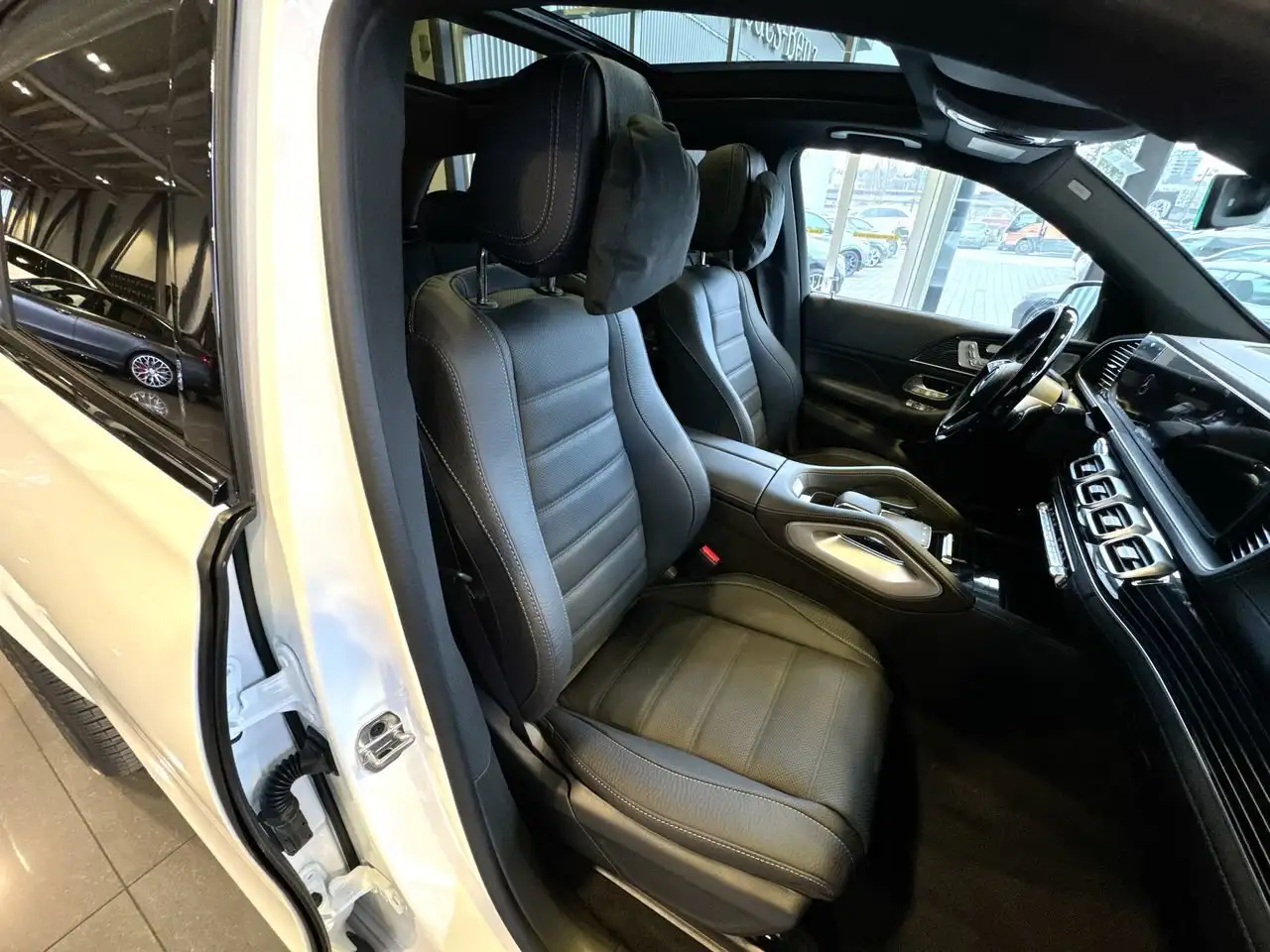 Mercedes-Benz GLE снимка Mercedes-Benz GLE