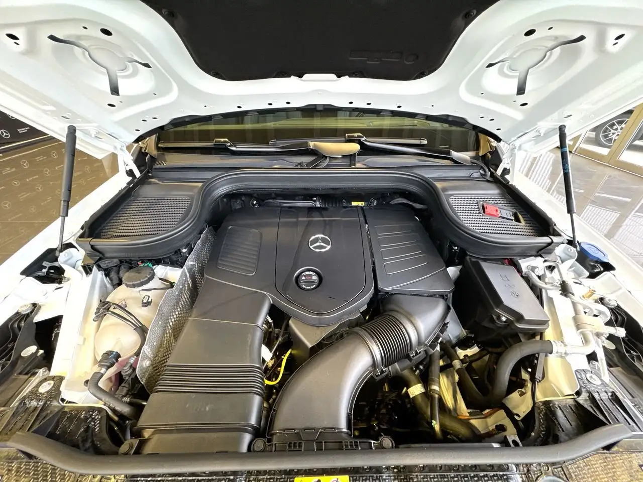 Mercedes-Benz GLE снимка Mercedes-Benz GLE