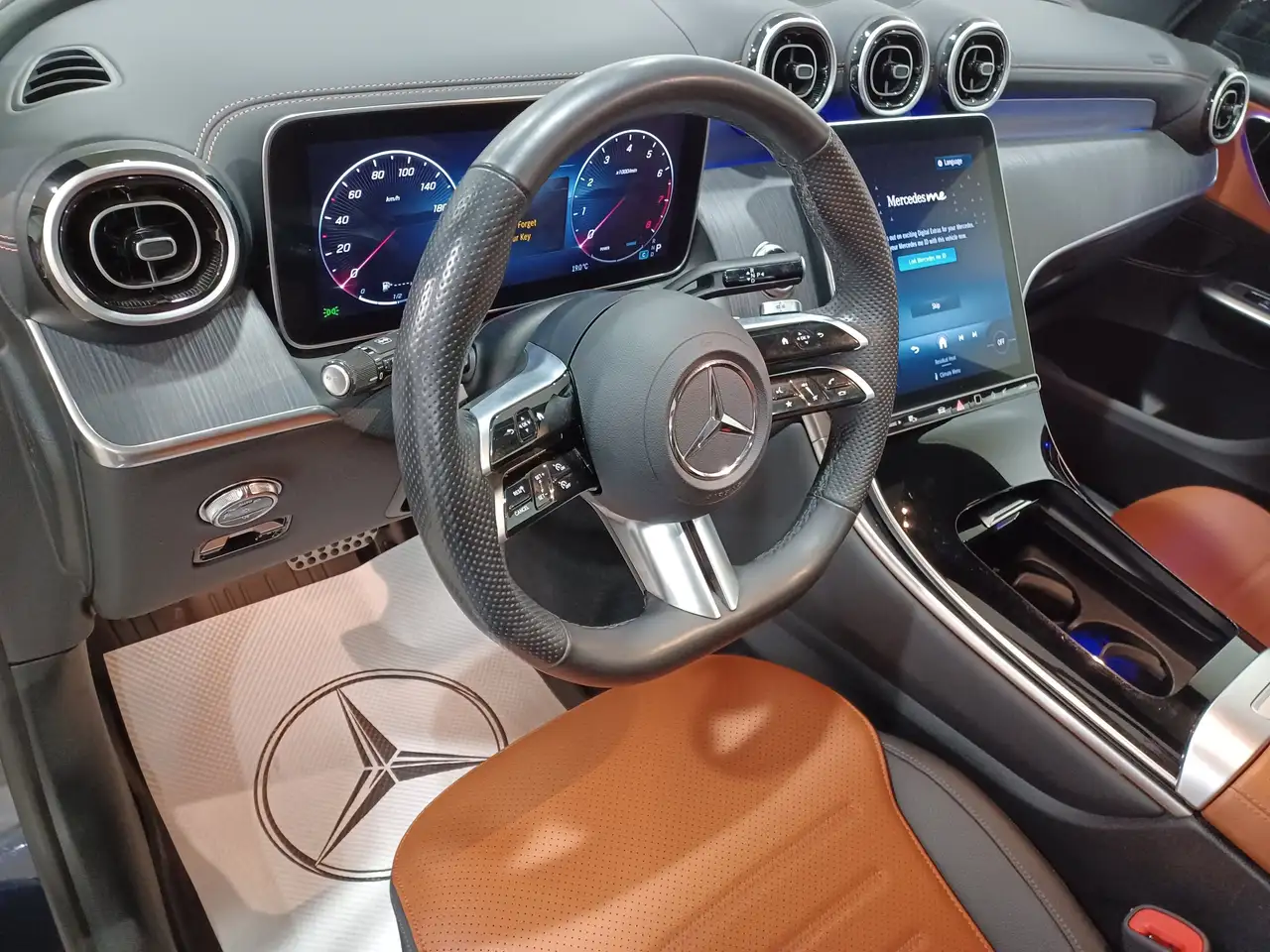 Mercedes-Benz GLC снимка Mercedes-Benz GLC