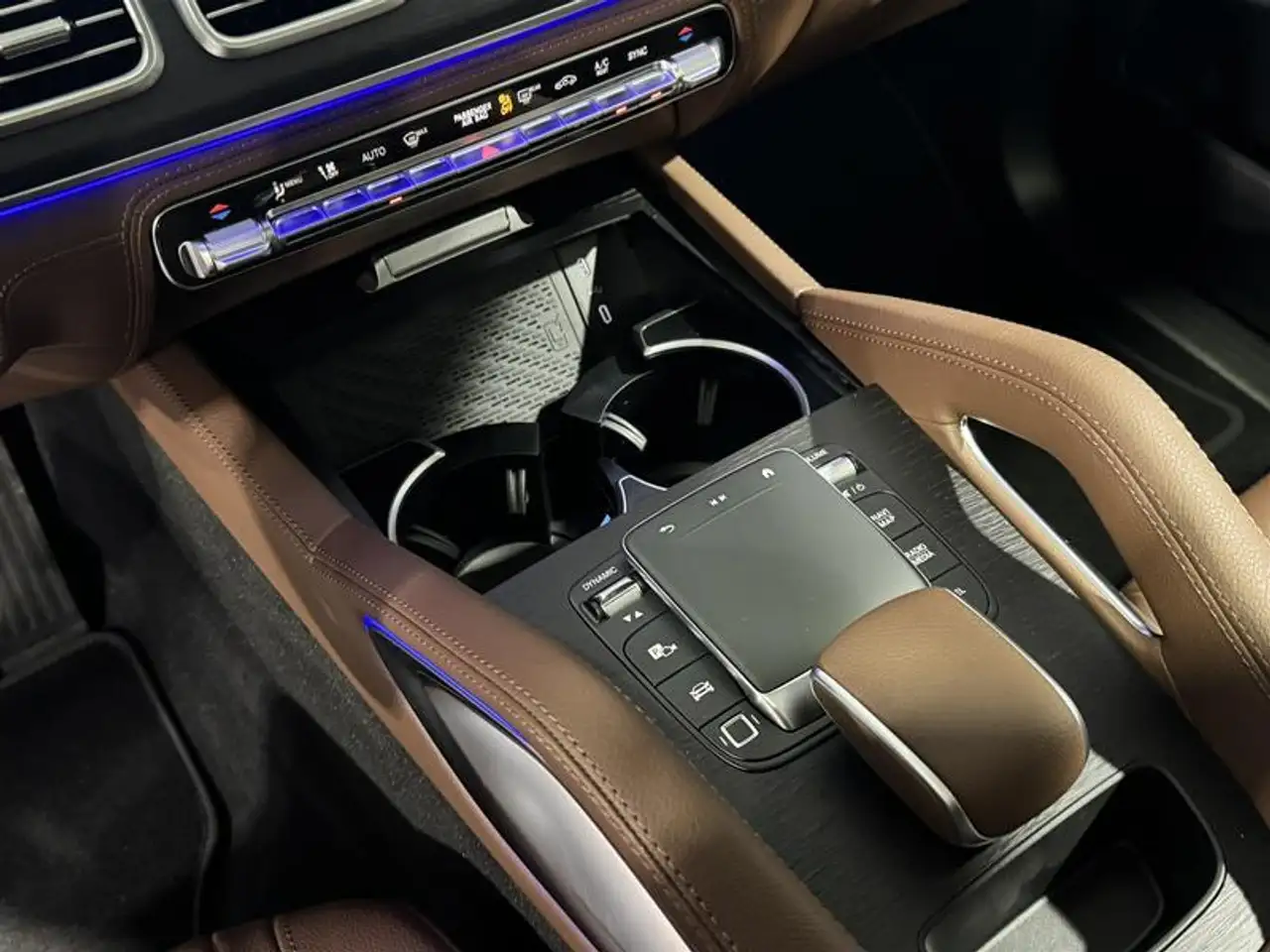 Mercedes-Benz GLE снимка Mercedes-Benz GLE
