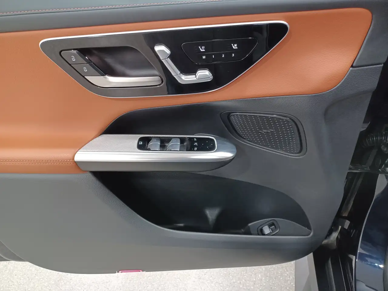 Mercedes-Benz GLC снимка Mercedes-Benz GLC