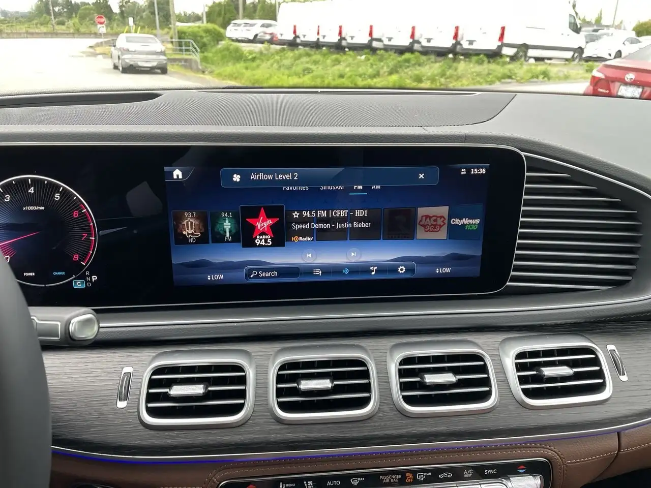 Mercedes-Benz GLE снимка Mercedes-Benz GLE