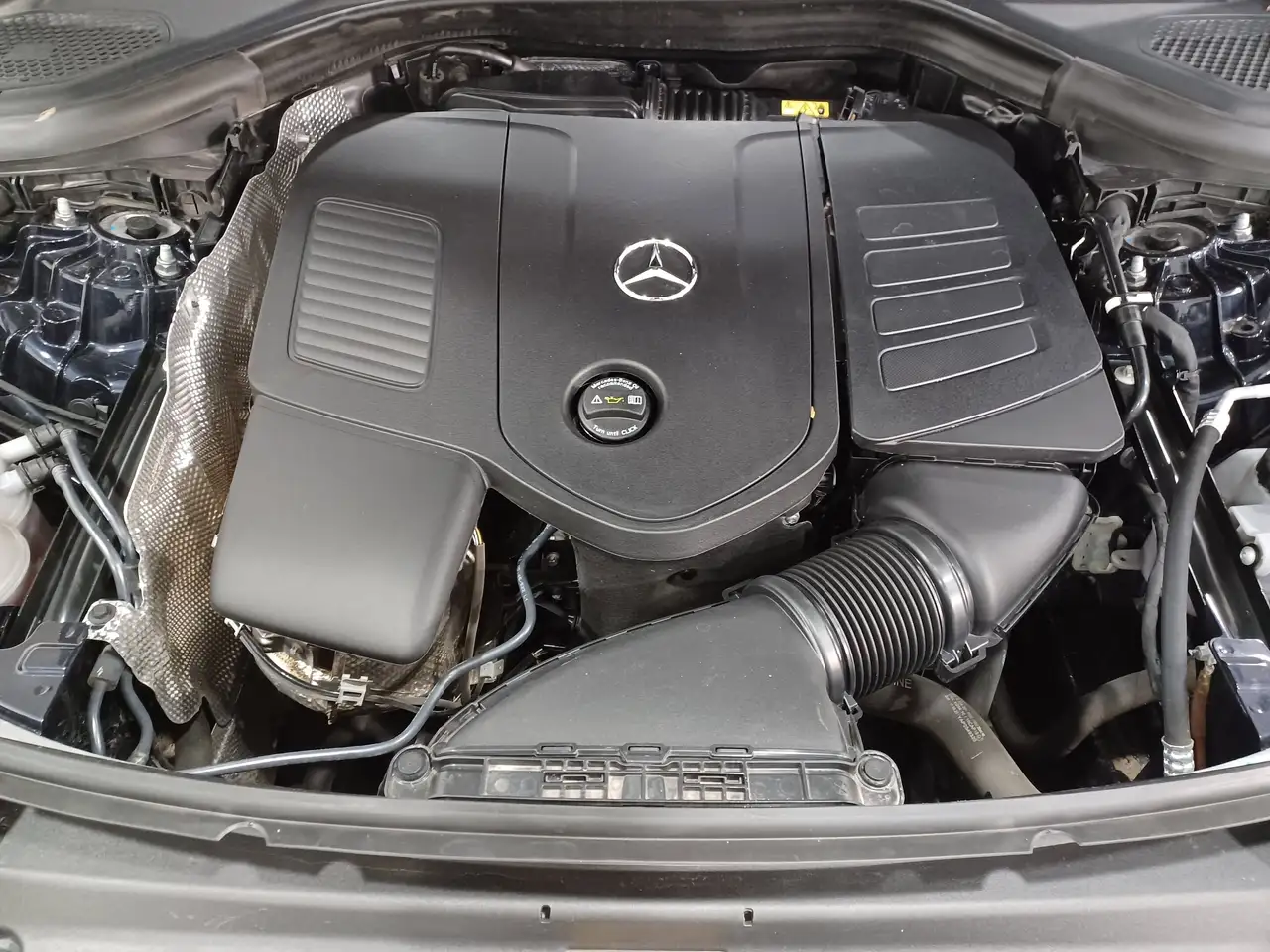 Mercedes-Benz GLC снимка Mercedes-Benz GLC