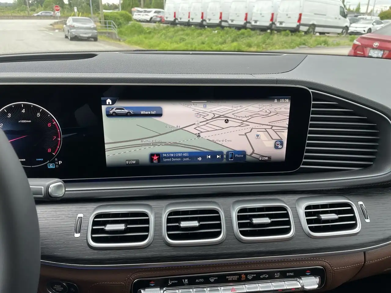 Mercedes-Benz GLE снимка Mercedes-Benz GLE
