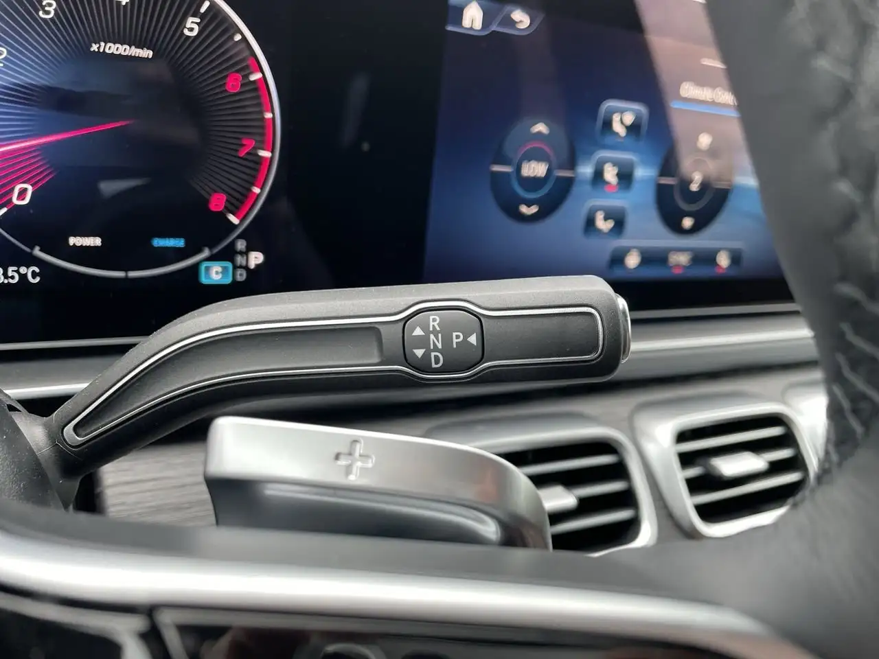 Mercedes-Benz GLE снимка Mercedes-Benz GLE