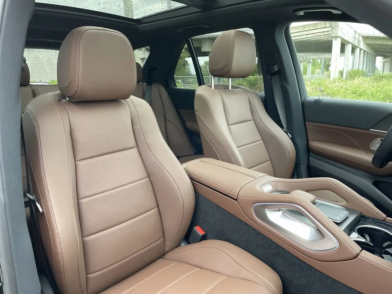 Mercedes-Benz GLE снимка Mercedes-Benz GLE