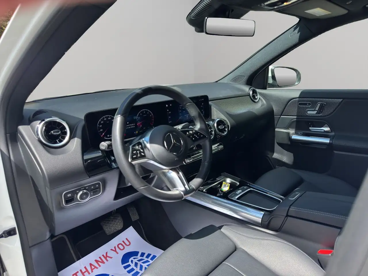 Mercedes-Benz GLA снимка Mercedes-Benz GLA