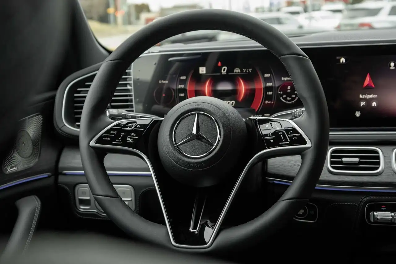 Mercedes-Benz GLE снимка Mercedes-Benz GLE