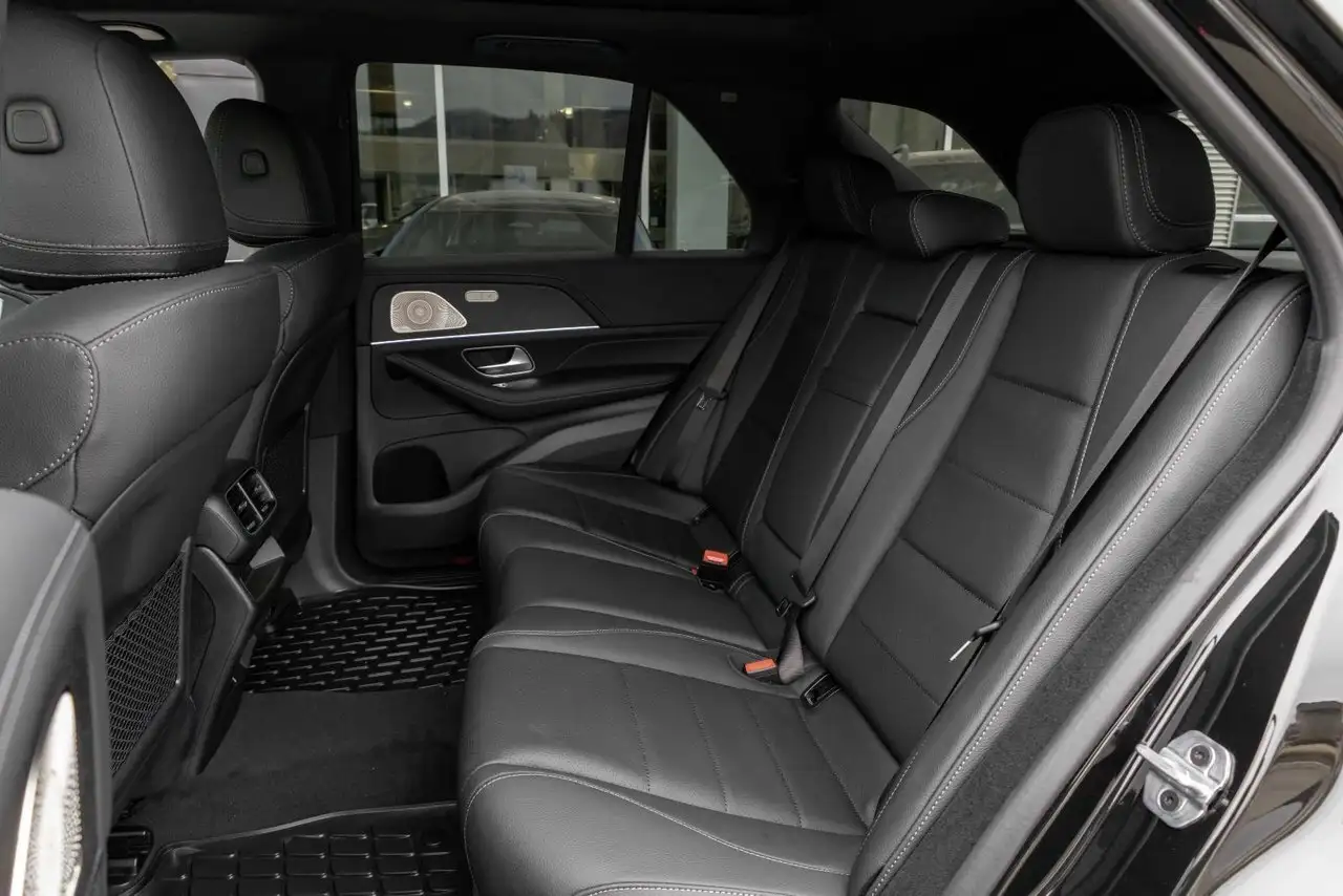 Mercedes-Benz GLE снимка Mercedes-Benz GLE