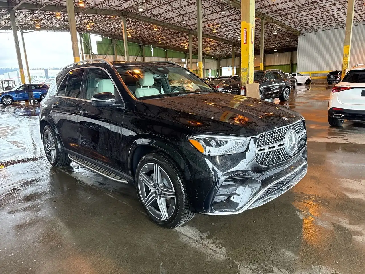 Mercedes-Benz GLE снимка Mercedes-Benz GLE