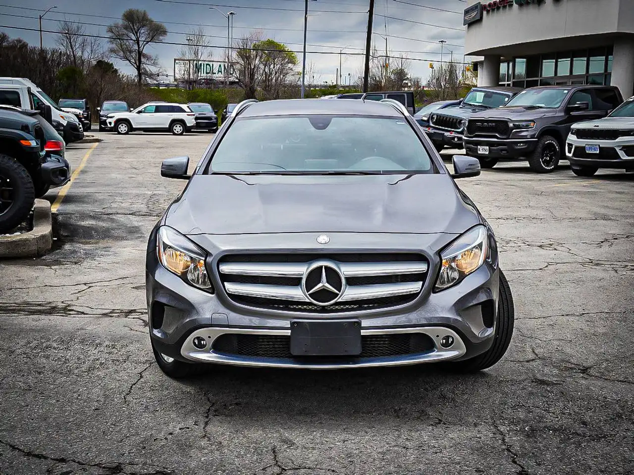 Mercedes-Benz GLA photo Mercedes-Benz GLA