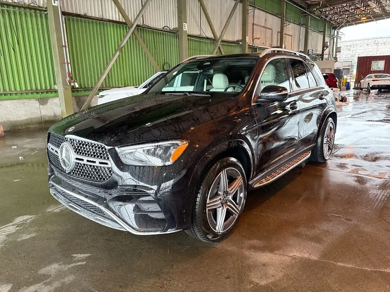 Mercedes-Benz GLE снимка Mercedes-Benz GLE