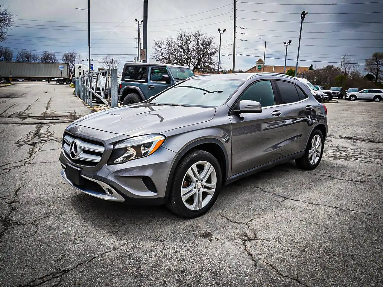 Mercedes-Benz GLA photo Mercedes-Benz GLA