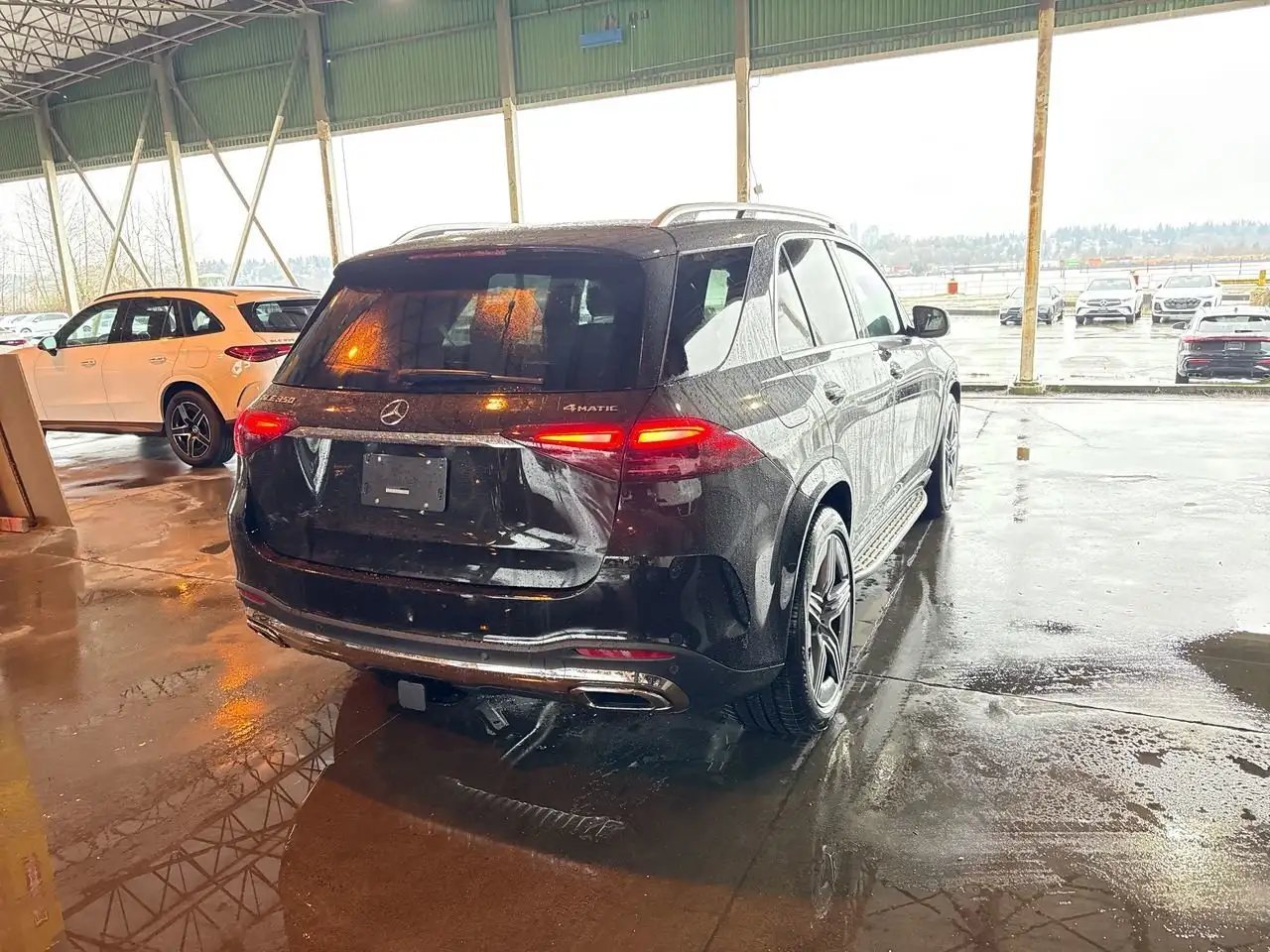 Mercedes-Benz GLE снимка Mercedes-Benz GLE